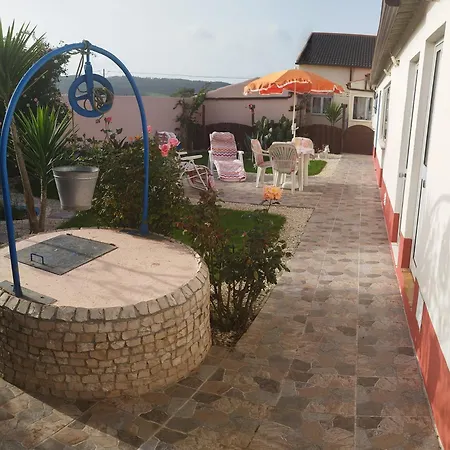 בית אירוח Ranch Lau&ri Nazare